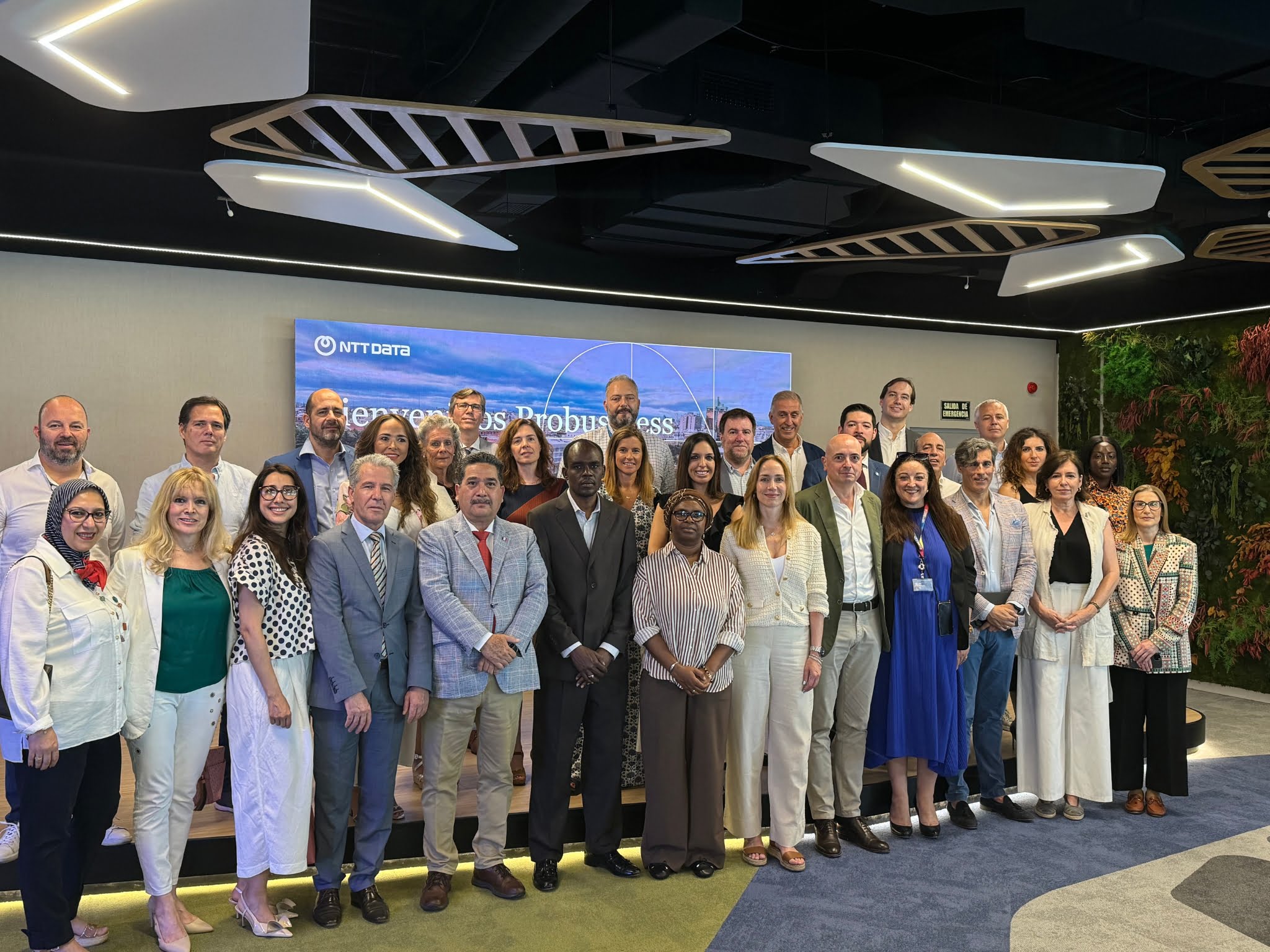 Visita de ProBusiness Place a las oficinas de NTT Data en Madrid